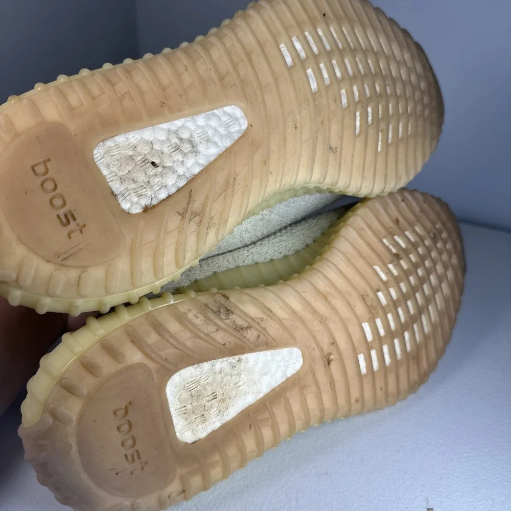 Size 9.5 - adidas Yeezy‎ Boost 350 V2 Butter 779001